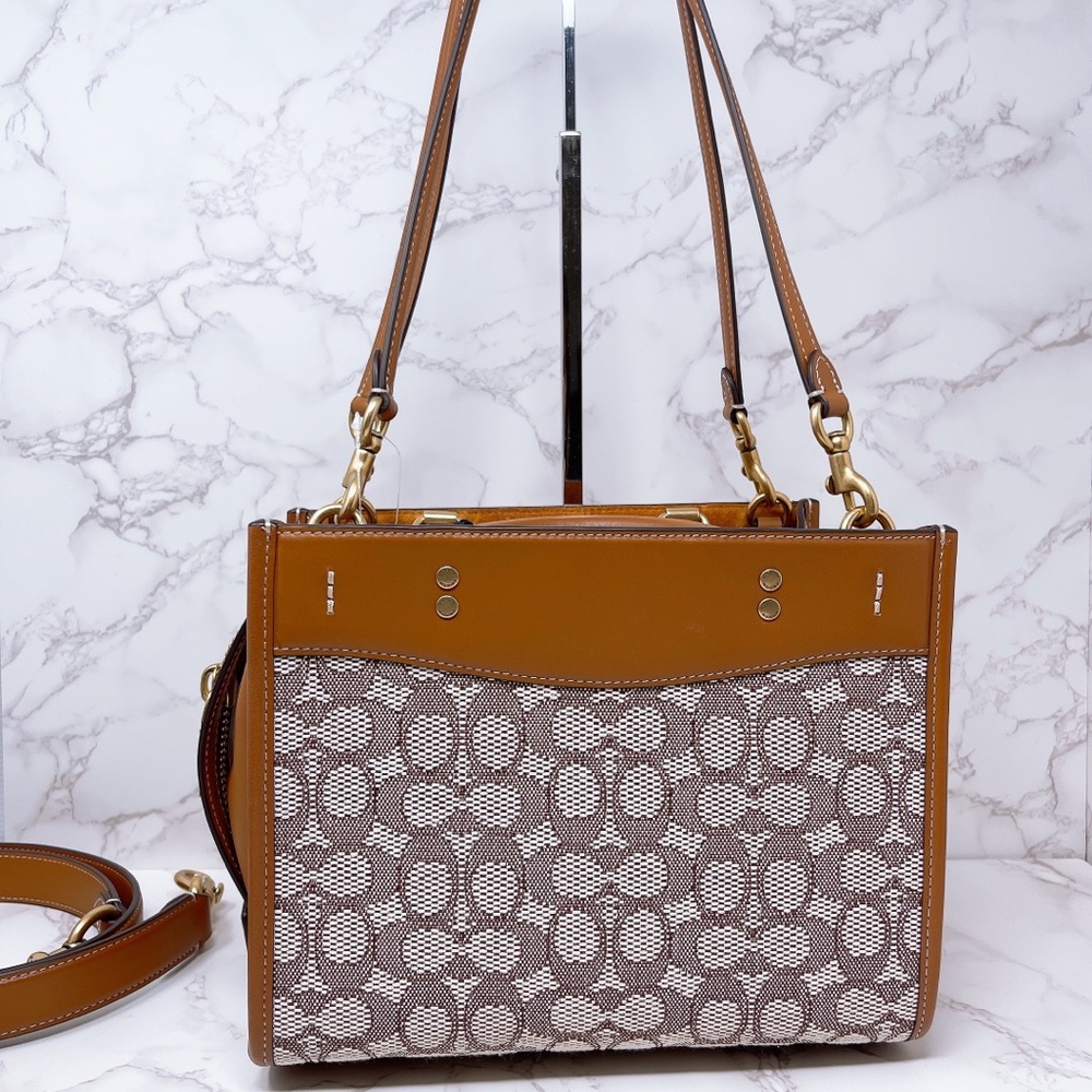 Coach x Tom Wesselmann Rogue 25 in signature textile Jacquard - Picture 5 of 11